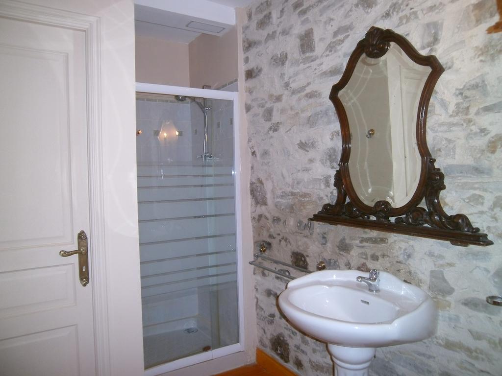 Chambres Cathares Servies-en-Val Room photo